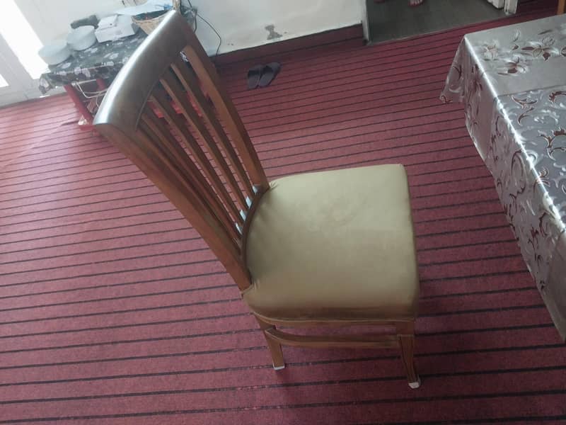 6 seater dining table 1