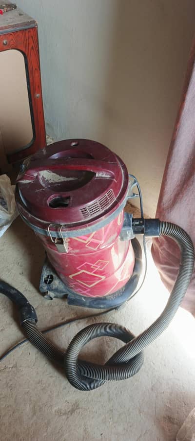 vacuum house cleaning