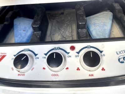 Air cooler bilkul new hai 2 pes han condition 10/9 hai picture  ma dek