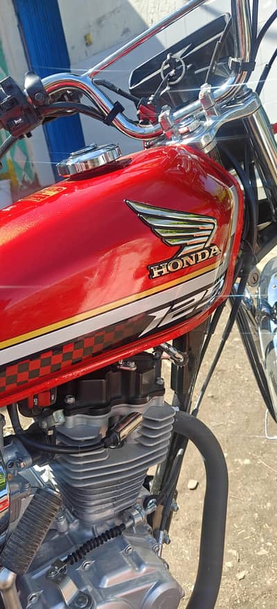 honda cg 125 special edition.