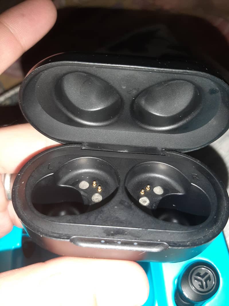 J Lab Earbuds 3
