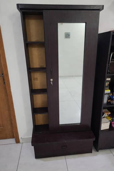 Mirror dressing Table available
