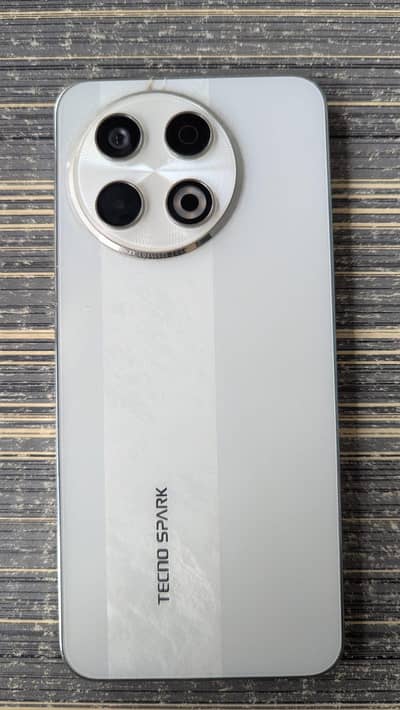 Tecno spark 30 pro 10 by 10 condition