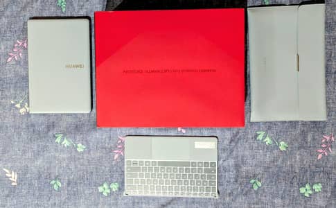 Huawei Matebook Fold Uptimate Design 18" Foldable Design OLED