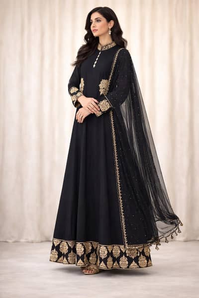 made in Dubai stuff bhi Dubai sy oder pr bnwai Hy urjent sale