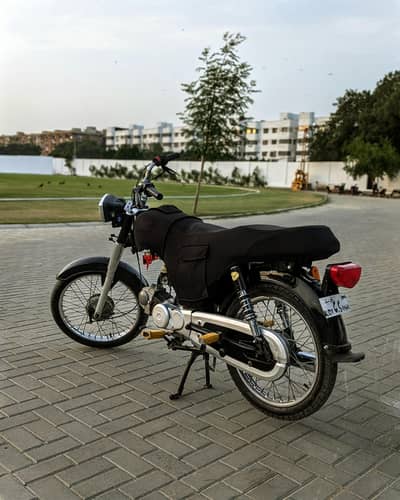 2021 mordel 70 bike black clore