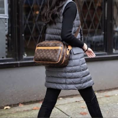 “Louis Vuitton” Reporter PM bag “thrifted” for sale.