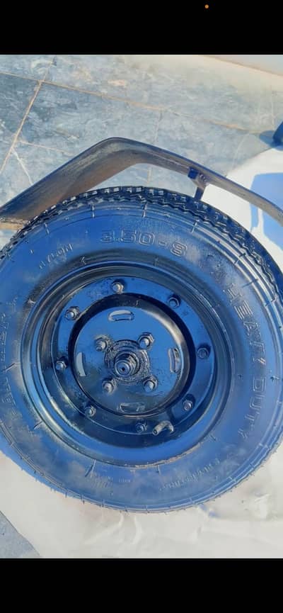 Tyre for scoty and bike