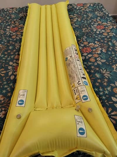 inflatable swimming pool bed