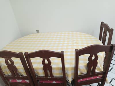 Dining table for sale