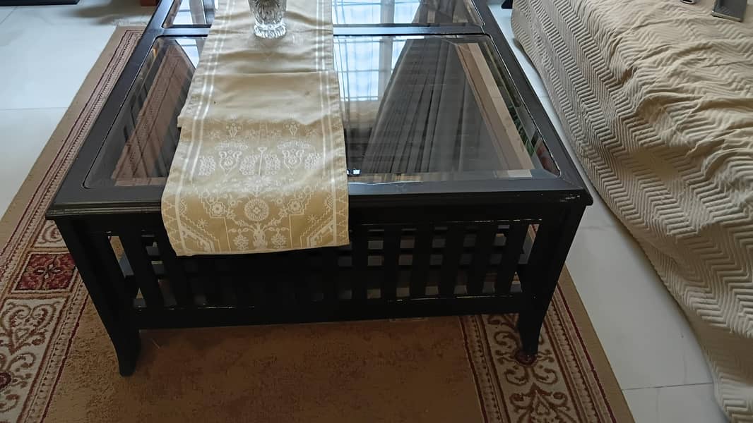 Centre table with side tables 1