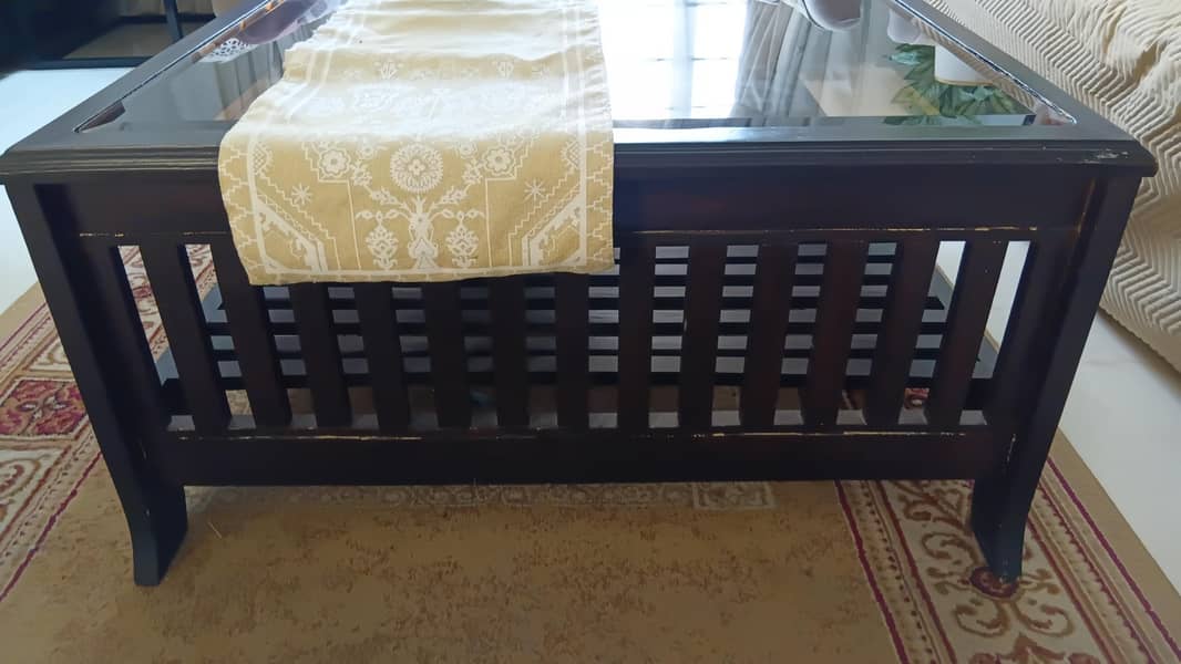 Centre table with side tables 2