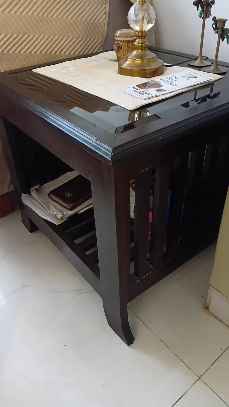 Centre table with side tables 6