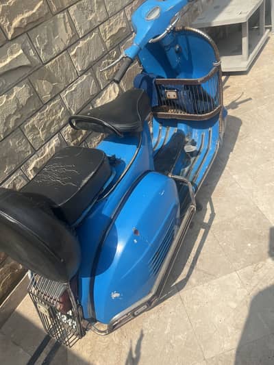 Vespa scooter for sale