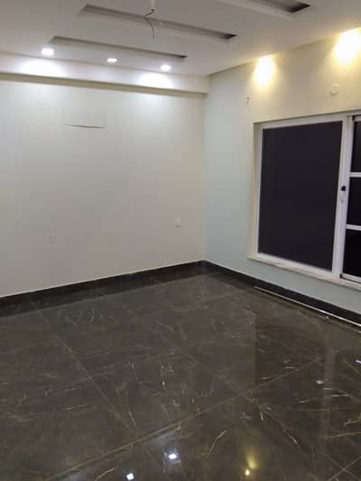 CORNER, 15 MARLA UPPER PORTION AVAILABLE FOR RENT