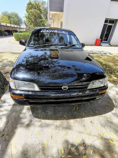 Toyota corolla XE 1995 model