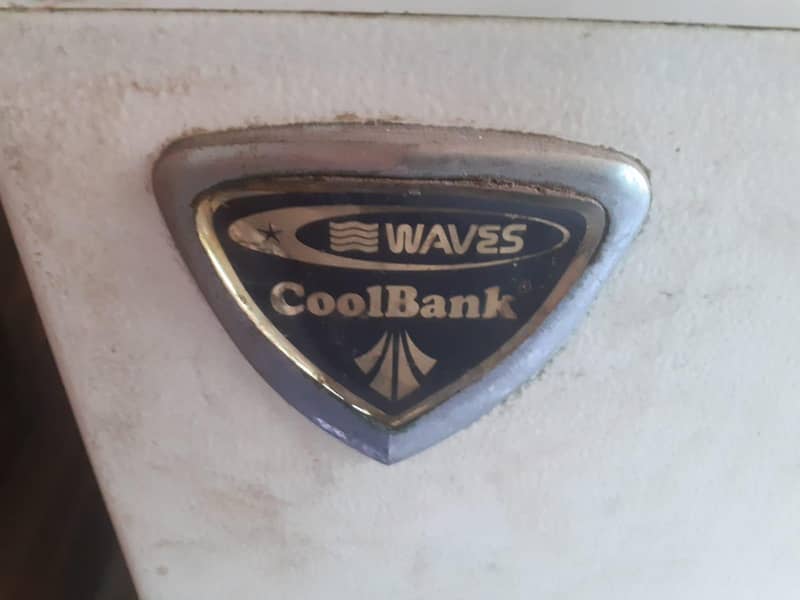 waves deep freezer 0