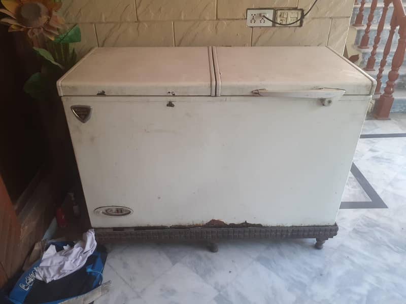 waves deep freezer 4