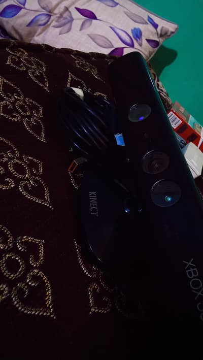Xbox 360 Kinect (Original) with Xbox Network Adapter