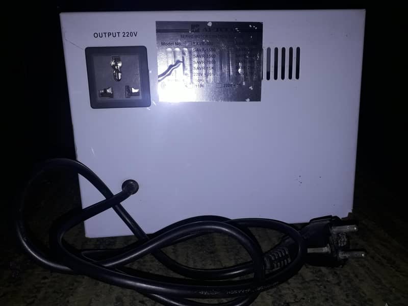 servo stabilizer  2kva 5