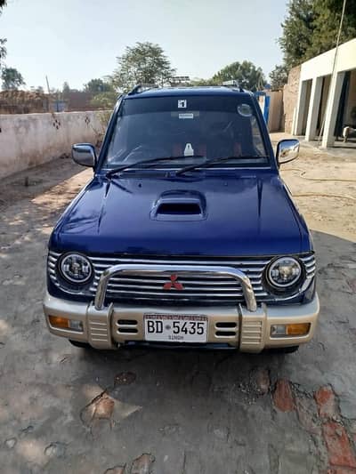 mini Pajero inr  genuine outer shower turbo engine suspension okay