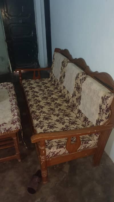 5 seater Sofa Tali  with table