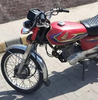 Honda 125 (2017) Model 03002606110 only what's app