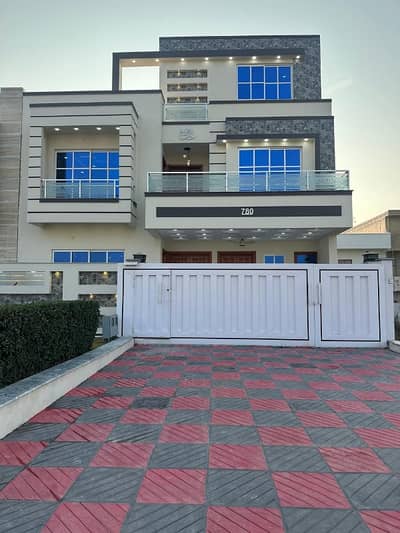 35/70(10MARLA) Brand New House Available For Sale proper Main Double Road Park view Rent value 3.50 Lakh