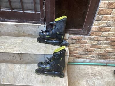 Skating shoes