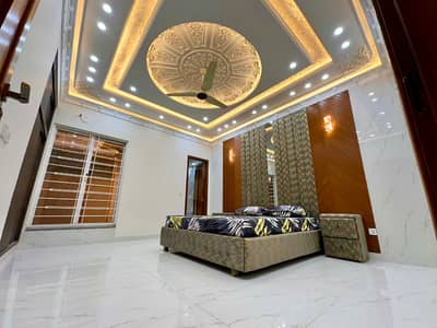 10 Marla Spanish House for Sale in Bahria Orchard Phase 1 Central Block Comfortable & Stylish Living