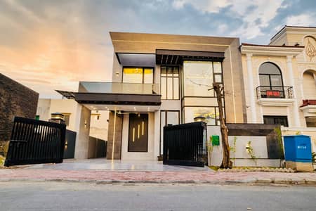 10 Marla Most Beautiful Designer House Available For Sale In Bahria Orchard Phase1 Central Block Main Boulevard