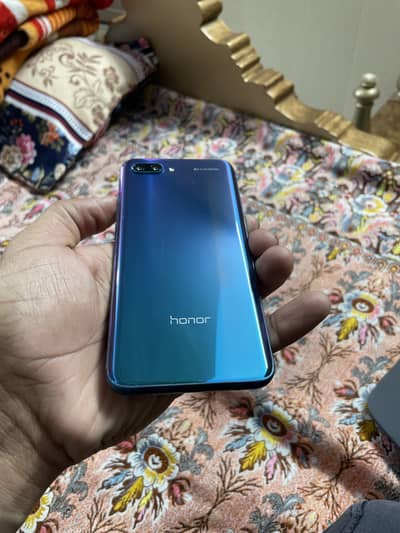 Honor 10