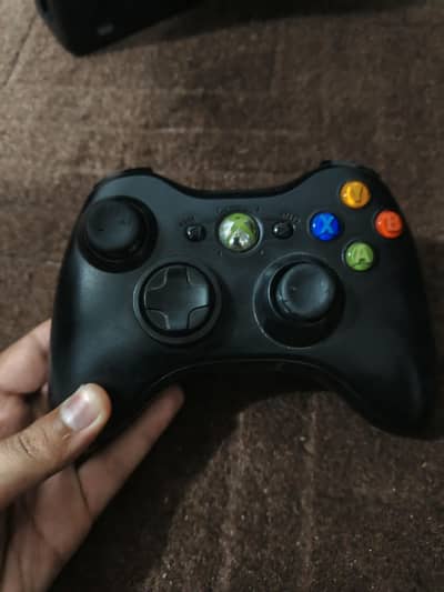 Xbox 360 ,250 gb , jailbreak,1 wireless controller,