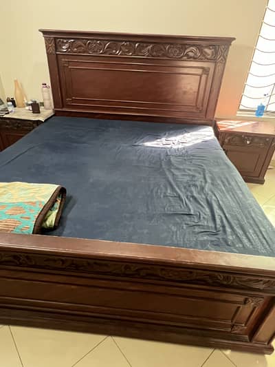 Wooden bed (WITHOUT MATTRESS) Set