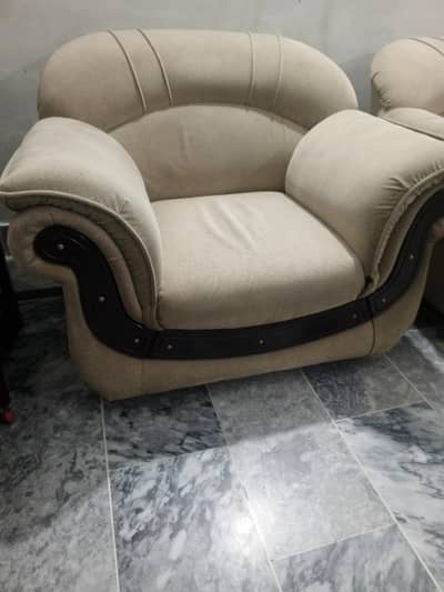 5 Seated Sofa Set.