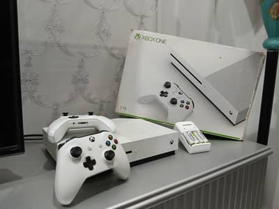 XBOX ONE S 1 TB WITH BOX AND 2 CONTROLLERS AND GAMES