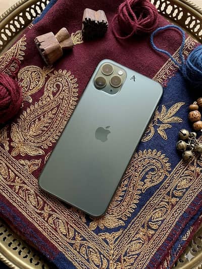 iphone 11 pro 64gb jv battery health 70%,