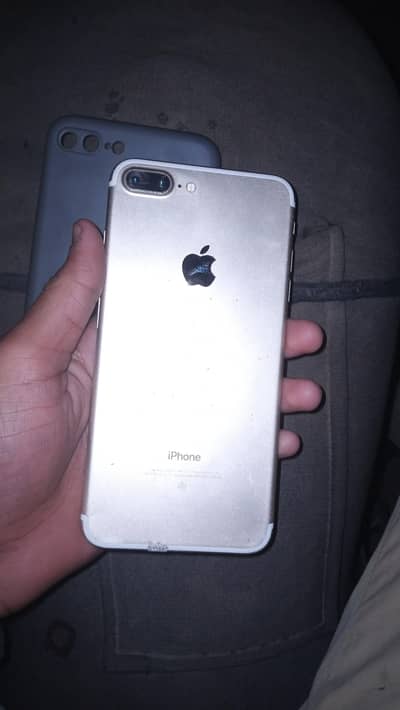 I am  sailing my iPhone 7 plus non pta condition 10/9