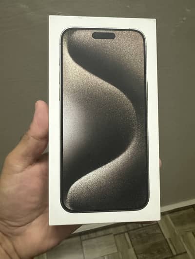 Apple iPhone 15 Pro Max 256GB Natural Titanium