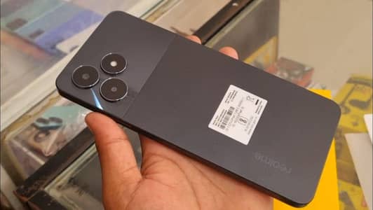 Realmec51 box packed