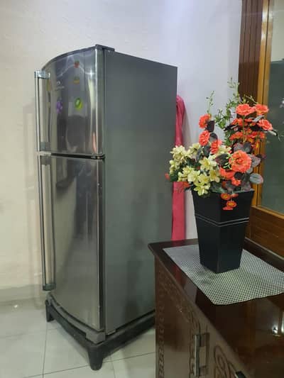 Big BAWLANCE FRIDGE at very good condition