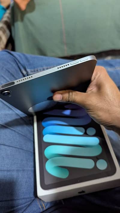 iPad mini 6 complete box