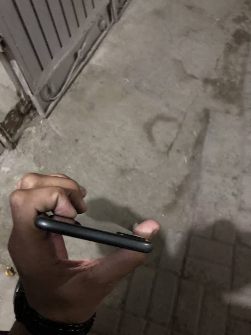 iPhone 8 Plus 2