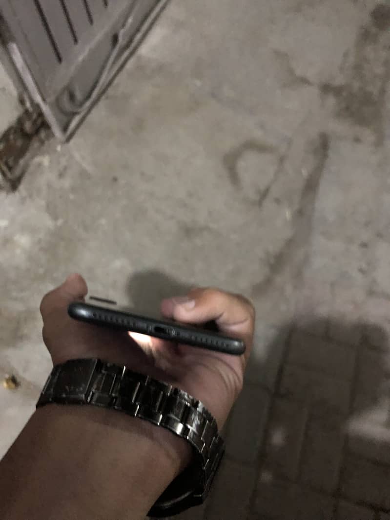 iPhone 8 Plus 4