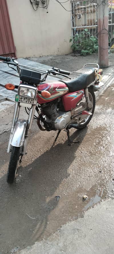 Honda 125 Model 2015/16 Lahore Number Biomatric Available. . . .