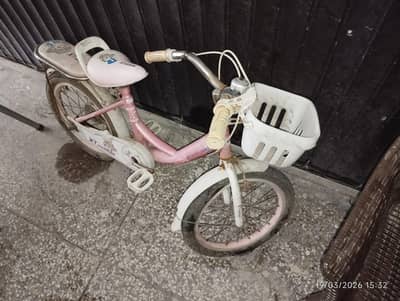 girls bicycle at giveaway price