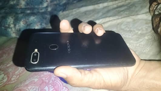 Oppo a5s all okay ha box charger Nahi ha granty ka sath phone do Ga