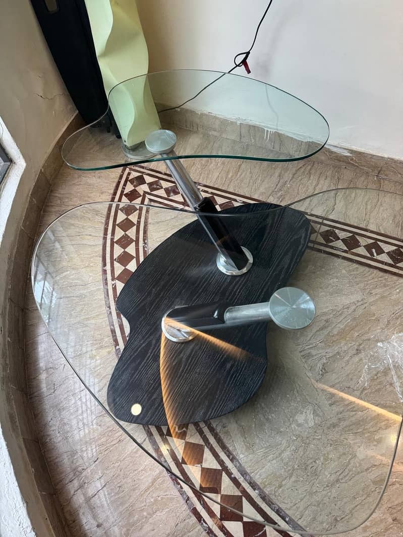 Rotating Coffee Table 1