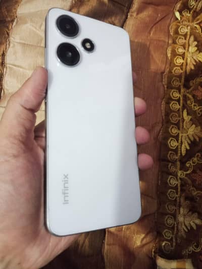 Infinix hot 30 play 4+4 128 battery 6000 argent sell 03408698704