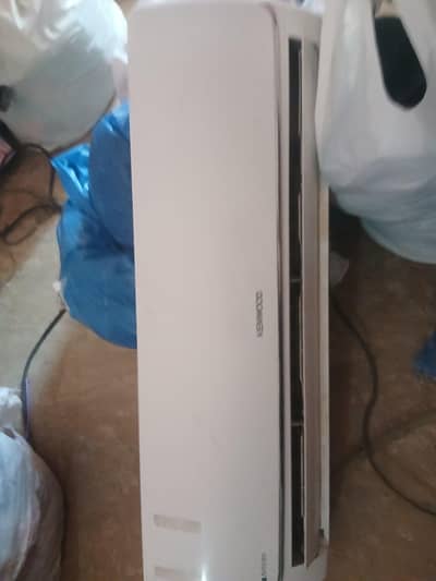 like new urgent for sell 2 years use only